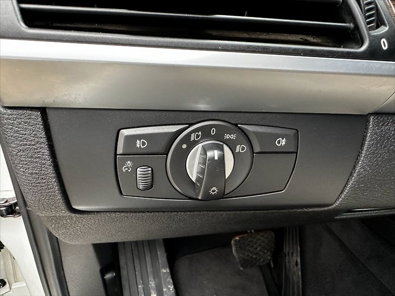 BMW X5 3,0 D 180kW xDrive - fotka 17 z 36