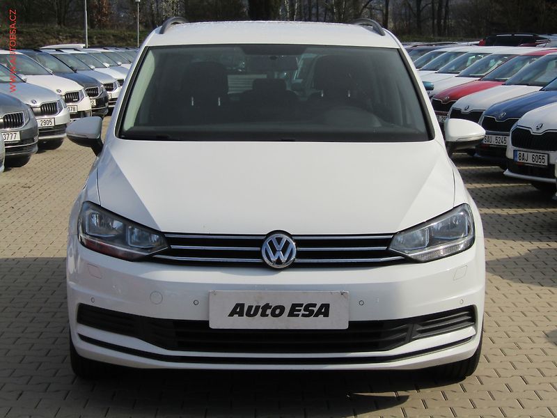 Volkswagen Touran (2015) 1.6TDI, AC, výhřev sed - fotka 2 z 15