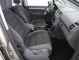 Volkswagen Touran (2013) Comfortline 1.2 TSI, ČR,1.maj - náhled 9