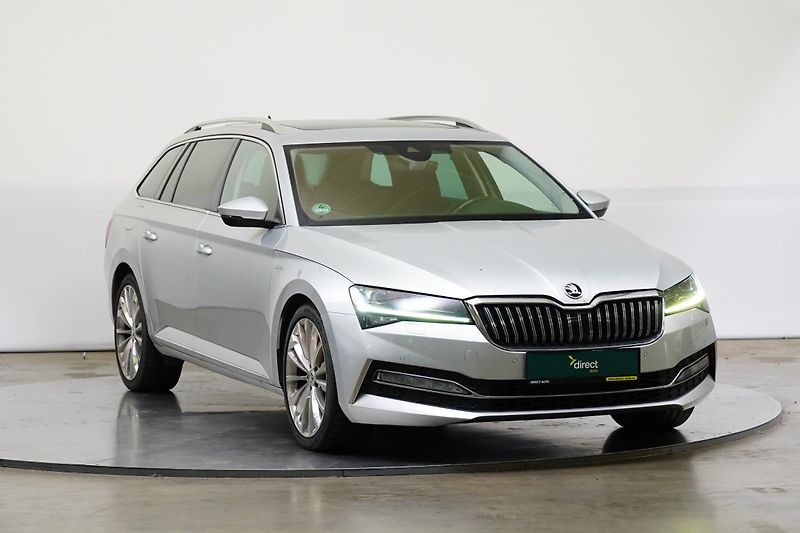 Škoda Superb - fotka 8 z 28