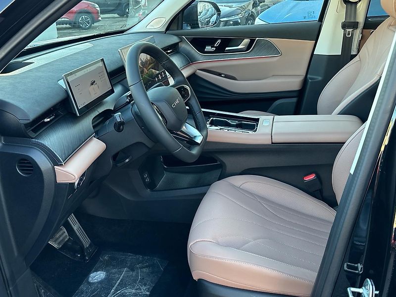 Chery TIGGO 9 PHEV (2026) Tiggo 9 PHEV 1.5 T-GDI DHE - fotka 6 z 34