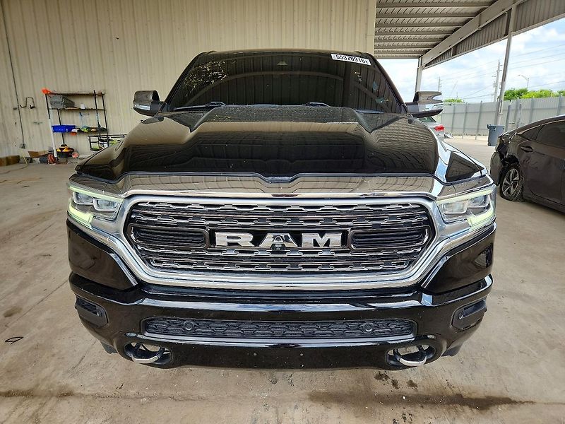 Dodge RAM (2019) 1500 LIMITED  - fotka 5 z 11
