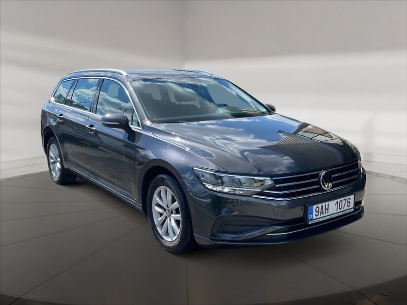 Volkswagen Passat 1,5 TSI Business DSG - fotka 1 z 11