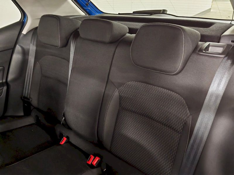Škoda Fabia (2025) 1.0 TSI 70 kW Top Selection - fotka 23 z 28