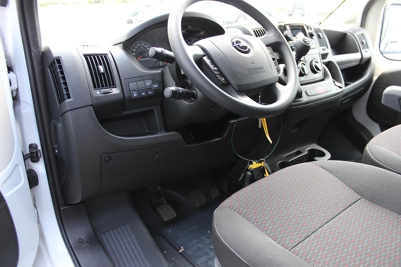 Opel Movano (2026) Van 3500 L3H2 2.2 CDTi 140k - fotka 8 z 15
