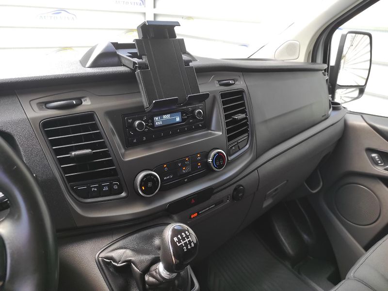 Ford Transit Custom 2,0EcoBlue mHev, L2, 6 míst,TZ - fotka 18 z 46