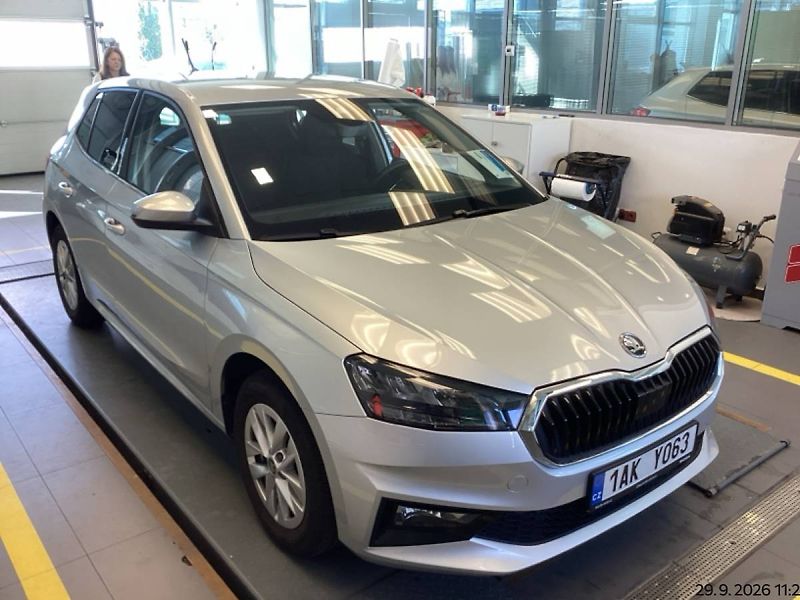 Škoda Fabia Top Selection 1,0 TSI 70kW MT5 - fotka 2 z 8