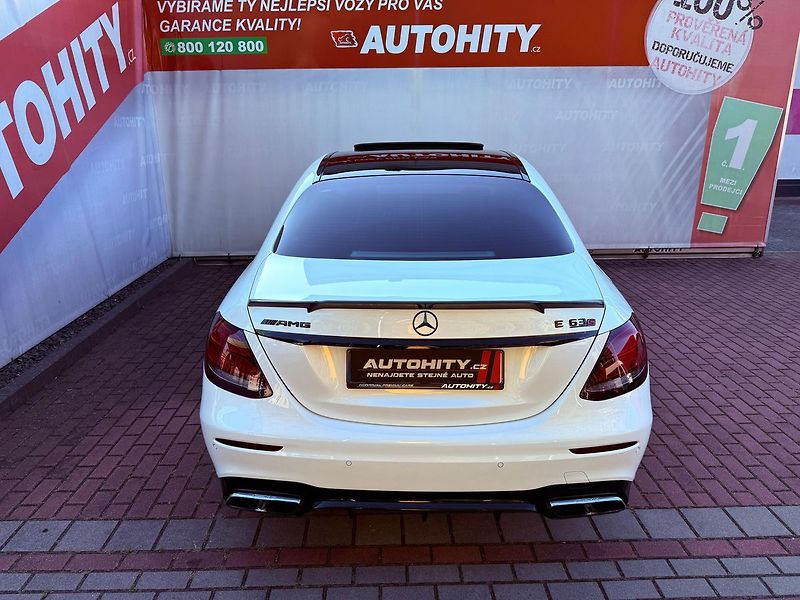 Mercedes-Benz Třídy E E 63 S 4MATIC+, ČR, 1.Maj - fotka 9 z 39