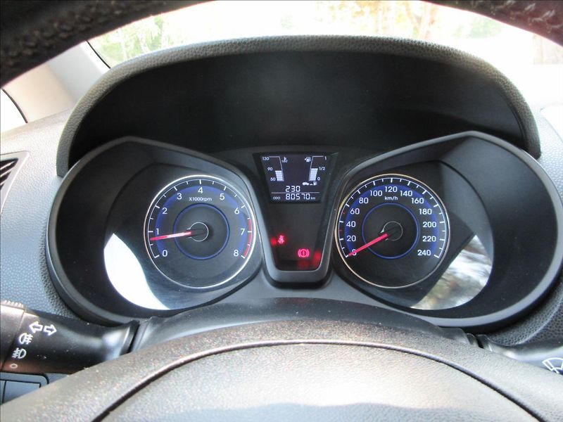 Hyundai ix20 1,4 i Klima, Tažné, Nové v ČR - fotka 18 z 26