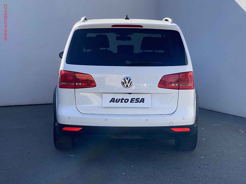 Volkswagen Touran (2011) 1.4 TSi, CROSS, bixen, panor - fotka 5 z 18