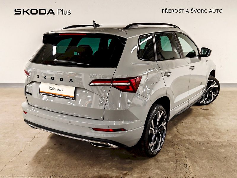 Škoda Karoq (2025) 1.5 TSI 110 kW DSG Sportline - fotka 2 z 32