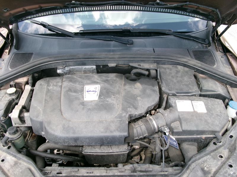 Volvo XC60 (2012) 2,4 D5 SUMMUM 169kW AC NAVI - fotka 37 z 37