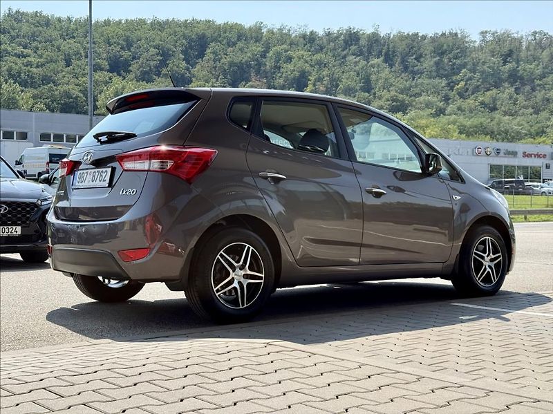 Hyundai ix20 1,4 i  Trikolor Essential - fotka 3 z 28