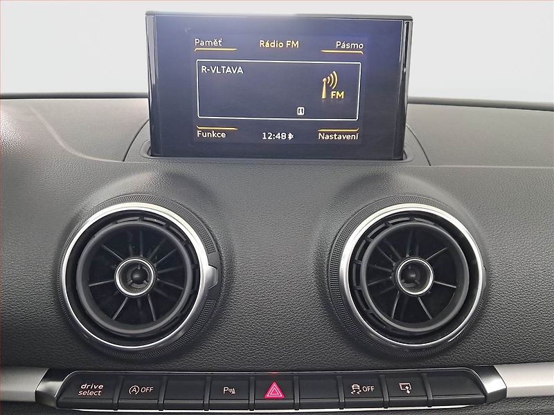 Audi A3 (2015) Sport 2.0 TDI, Serv.kniha - fotka 12 z 18