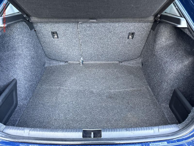 Škoda Rapid (2013) 1.6 TDi, ČR, servis.kniha - fotka 7 z 14