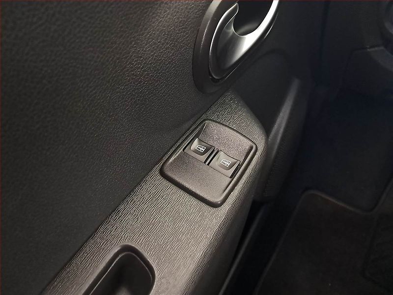 Dacia Dokker (2018) Stepway 1.2 TCe, 5Míst, ČR - fotka 15 z 15