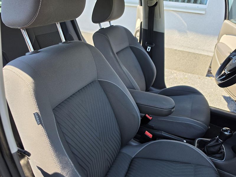 Volkswagen Polo 1.0 MPI Park Senzor Fresch - fotka 12 z 20