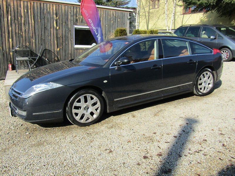 Citroën C6 (2008) 2.7 TDI AUTOMAT 1.MAJITEL - fotka 2 z 38