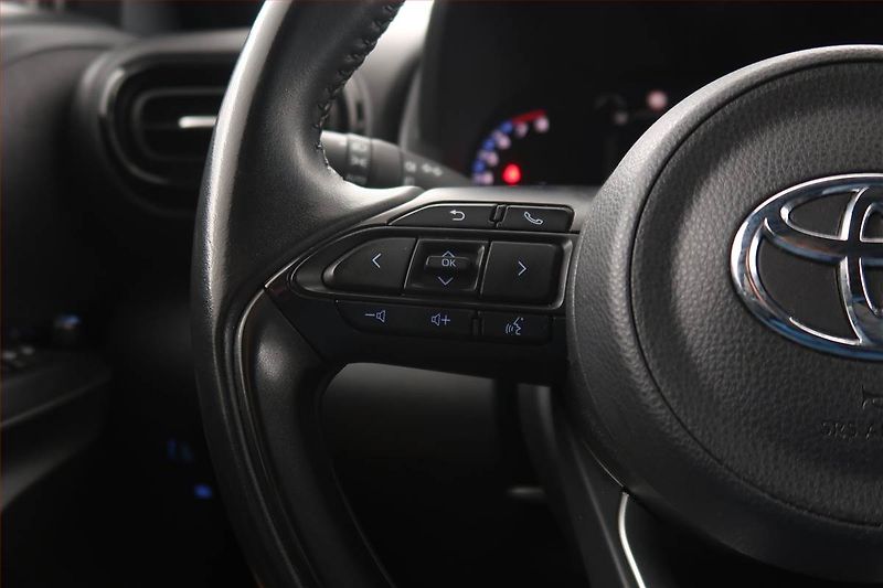 Toyota Yaris Cross (2022) Comfort 1.5 VVT-i - fotka 18 z 19