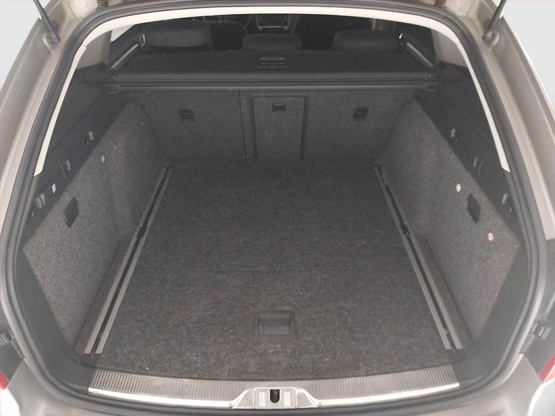 Škoda Superb (2013) Ambition 2.0 TDI, Bi-Xenony - fotka 14 z 19