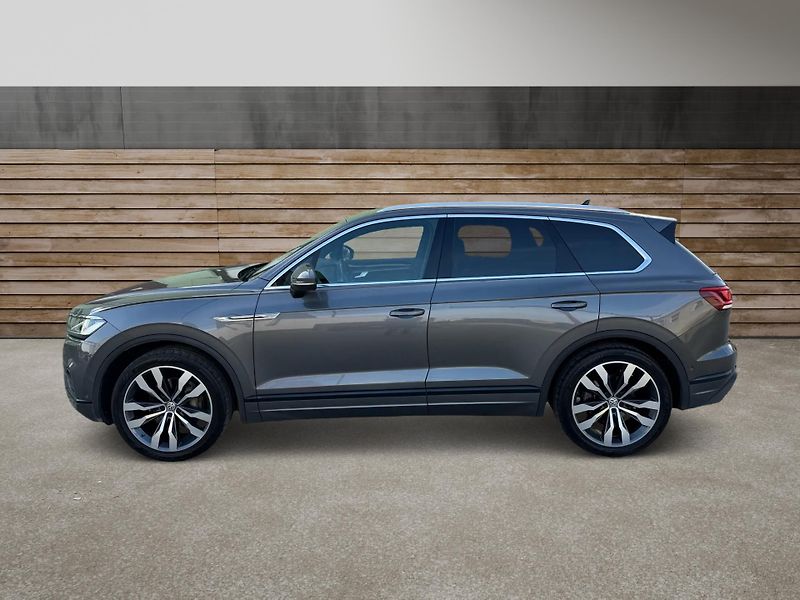 Volkswagen Touareg (2019) +DPH+BOHATÁ VÝBAVA+ - fotka 6 z 20