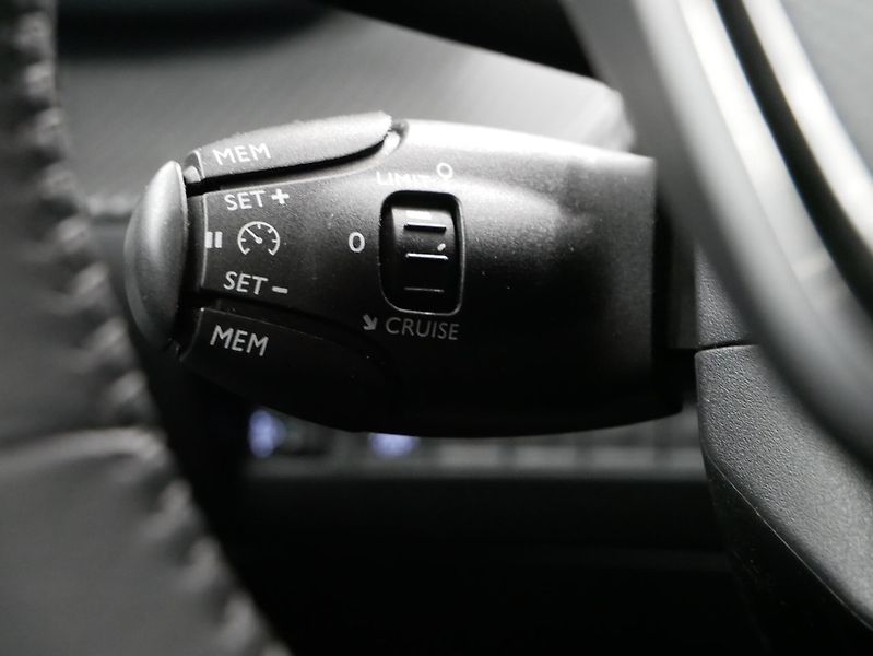 Peugeot 2008 - fotka 16 z 26