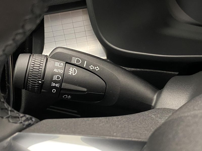 Volvo XC40 (2026) B3 AUT DARK ULTRA  - fotka 30 z 63