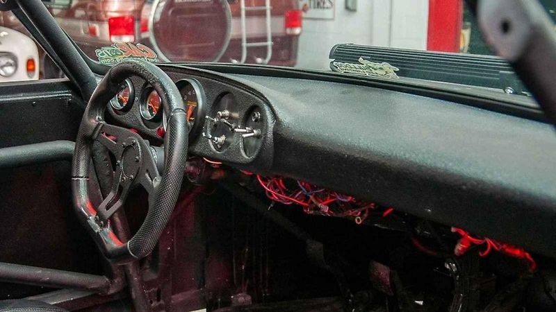 Postapokalyptické Porsche 911