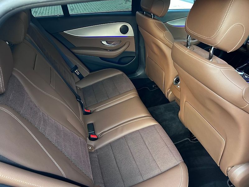 Mercedes-Benz Třídy E 220d Business-P.KAMERA-TAŽNÉ.Z - fotka 23 z 49