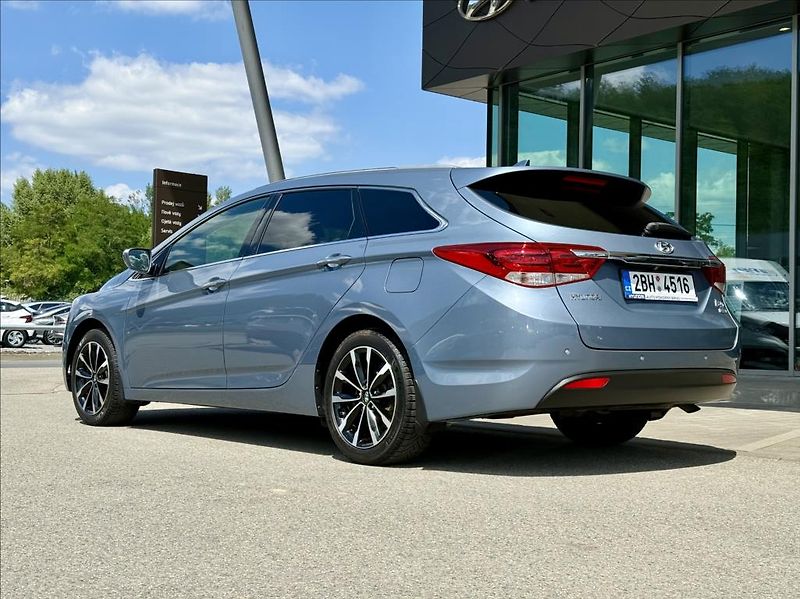 Hyundai i40 1,7 CRDi  WG Success Navi - fotka 2 z 27