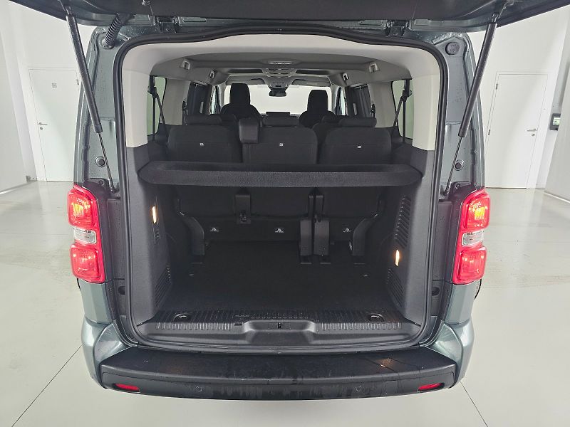 Toyota ProAce Verso (2025) L2 2.0D 180k 8AT FAMILY WEBAST - fotka 32 z 32