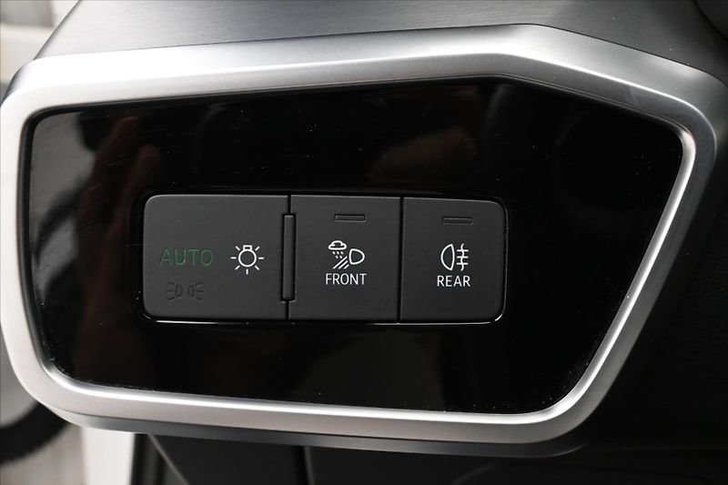 Audi A6 3,0 TDI 210 kW QUATTRO S-LINE - fotka 26 z 32