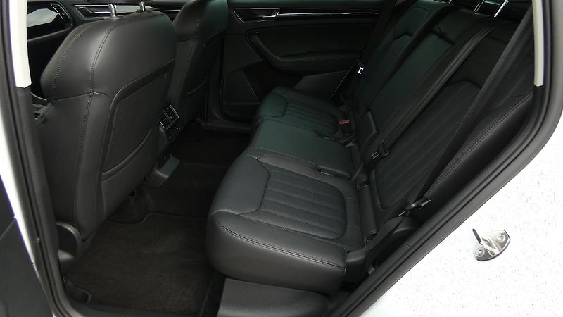 Škoda Kodiaq 2.0 TDI 110 kW L&K 4x4 DSG - fotka 20 z 25
