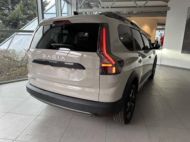 Dacia Jogger (2026) JOURNEY Tce 110 (5 míst)  - fotka 4 z 24