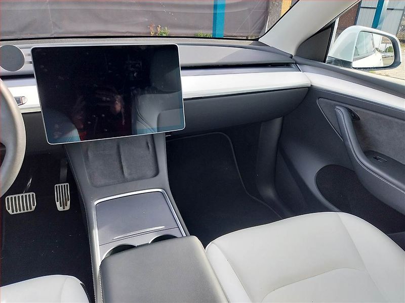 Tesla Model Y (2023) Long Range AWD 79kWh, SoH 92% - fotka 8 z 18