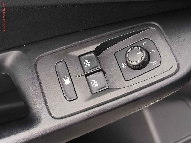 Volkswagen Caddy (2021) 2.0TDi, AC, +kola - fotka 17 z 21