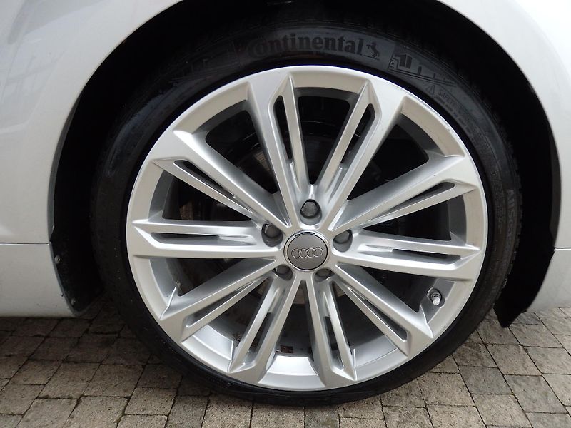Audi TT 2.0 TFSI 147 kW KLIMA, ESP - fotka 13 z 15