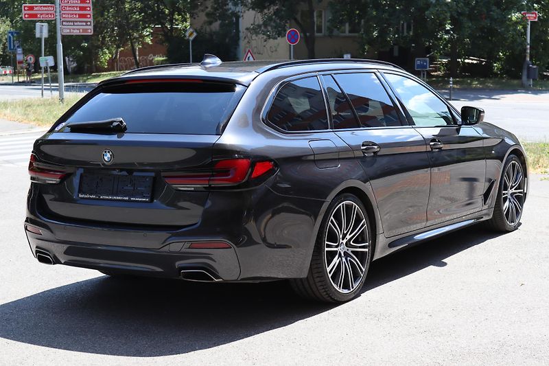 BMW Řada 5 530D XDRIVE TOUR G31 M-PAKET  - fotka 11 z 50