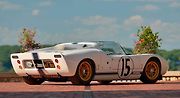 Ford GT roadster v aukci