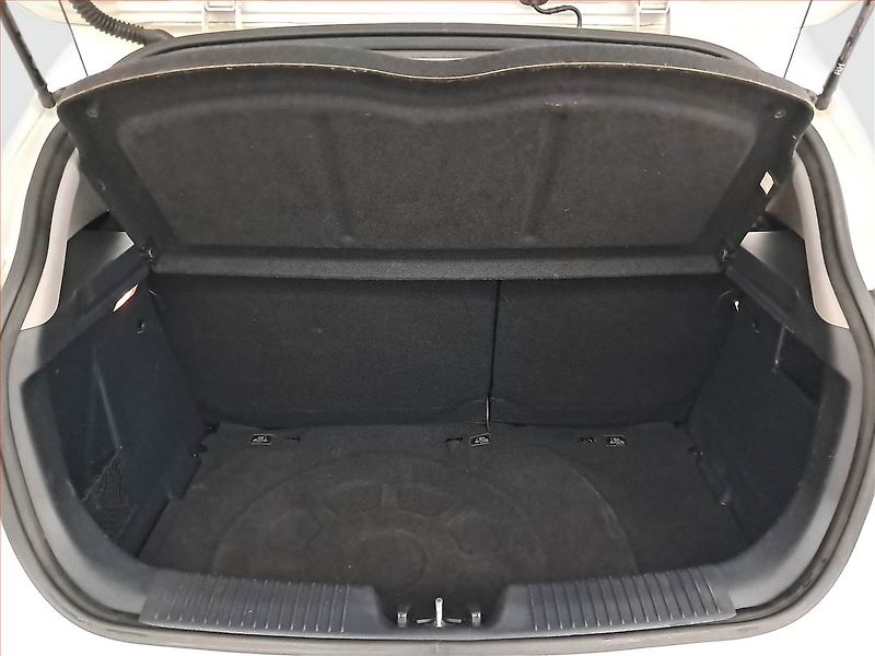 Kia Rio (2015) 1.25 CVVT, Tempomat - fotka 13 z 18