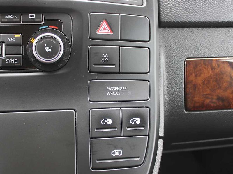 Volkswagen Multivan 7 MÍSTNÉ, NAVIGACE, PANO, KOŽE - fotka 14 z 18