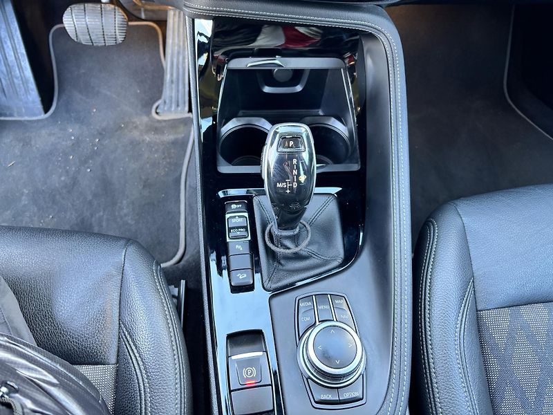 BMW X1 (2022) 2.0D 140kW, X-Drive Alu Kola!  - fotka 26 z 33