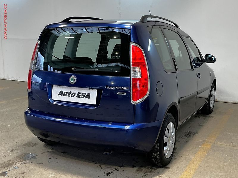 Škoda Roomster (2008) 1.2HTP, ČR, AC - fotka 4 z 13