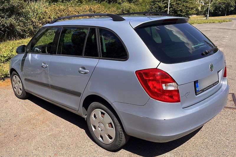 Škoda Fabia (2010) 1,2 TSI 63kW, nová STK - fotka 9 z 21