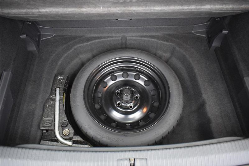 Volkswagen Golf Sportsvan 1,4 TSi, 1.maj,NAVI,XEN,LED - fotka 13 z 36