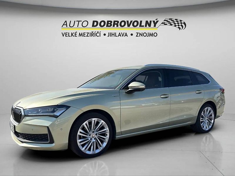 Škoda Superb Combi L&K 2,0 TDI 110kW DSG7/. - fotka 2 z 24