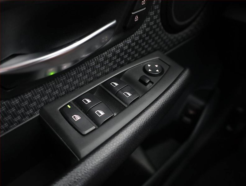 BMW Řada 2 (2018) 218i Gran Tourer, Automat - fotka 13 z 17