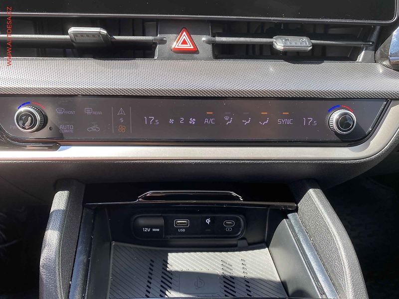 Kia Sportage (2023) 1.6 TGDi, 2.maj,ČR, TOP, AT - fotka 19 z 22
