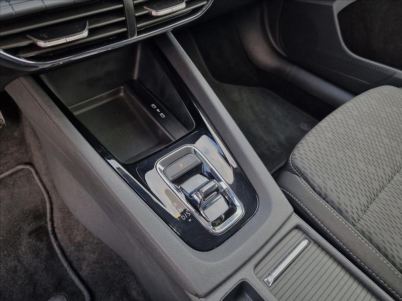 Škoda Octavia 2.0TDI DSG Style,ČR,1.Majitel - fotka 35 z 50