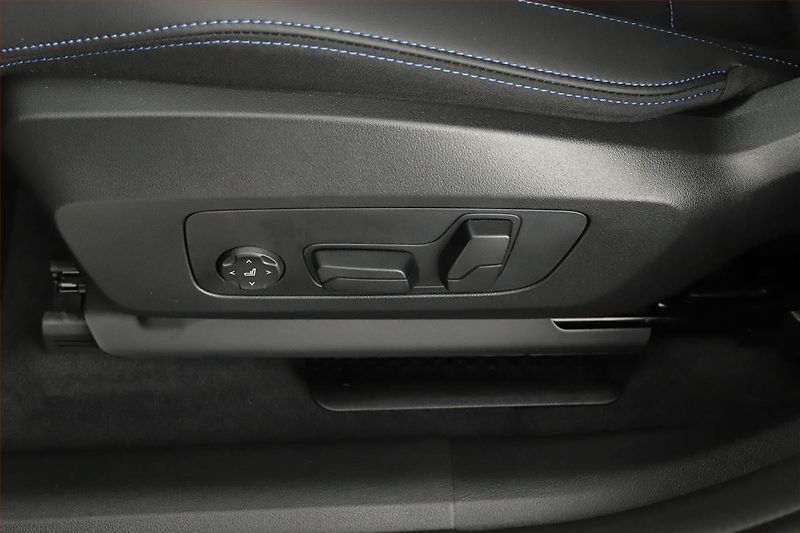 BMW X2 (2025) xDrive20d, Kamera - fotka 12 z 27